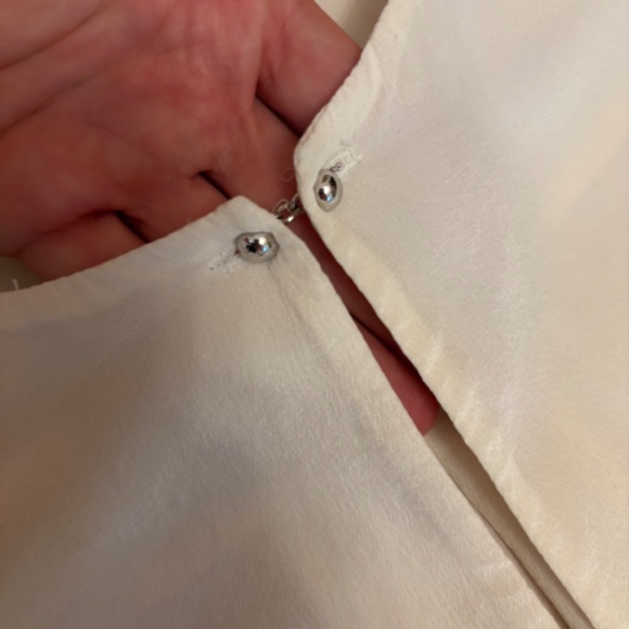 Judith & Charles - silk blouse - Picture 2 of 5